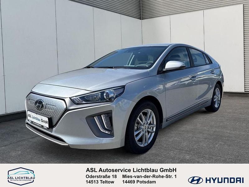 Typhoon silver Gebraucht 2022 Hyundai Ioniq 6 Limousine | 17.900 € (Superpreis) - Bild 1/4