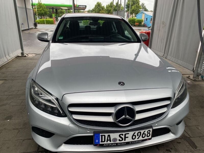 Silber Gebraucht 2019 Mercedes C220 Limousine | 22.400 € (Guter Preis) - Bild 1/4