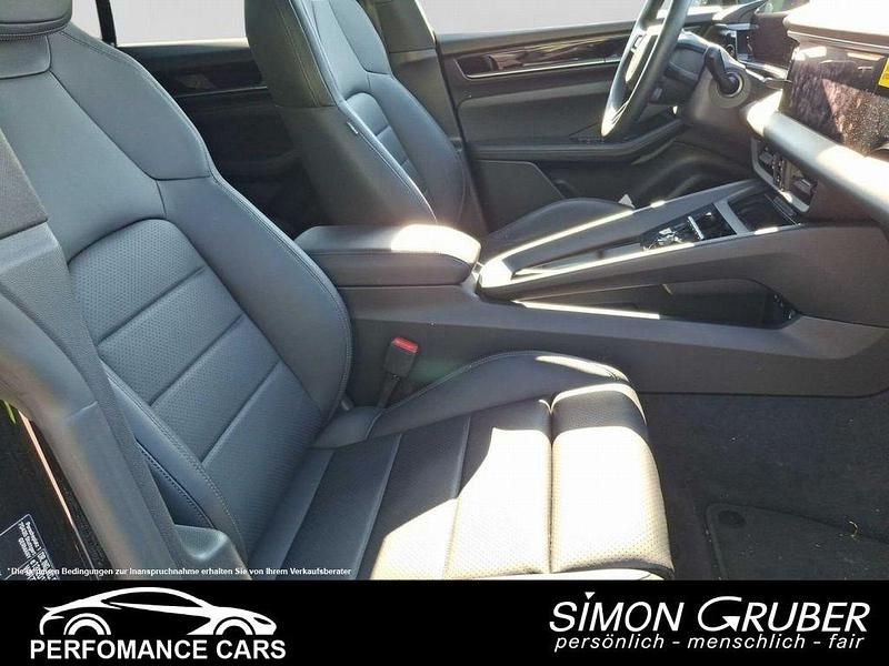Gebraucht Porsche Macan 264 kW (360 PS) 2025 Tiefschwarz (metallic) SUV