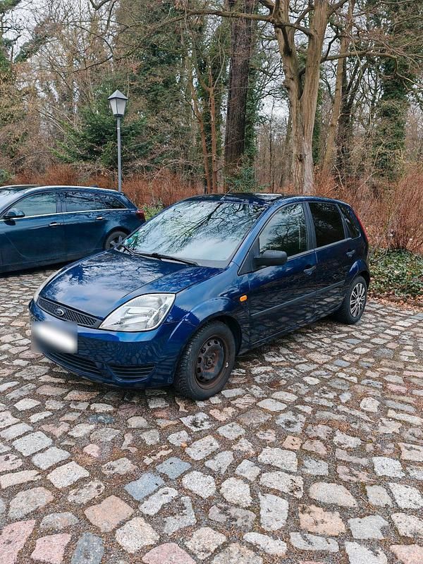 Gebraucht Ford Fiesta 60 PS (44 kW) 2005 Blau Kleinwagen