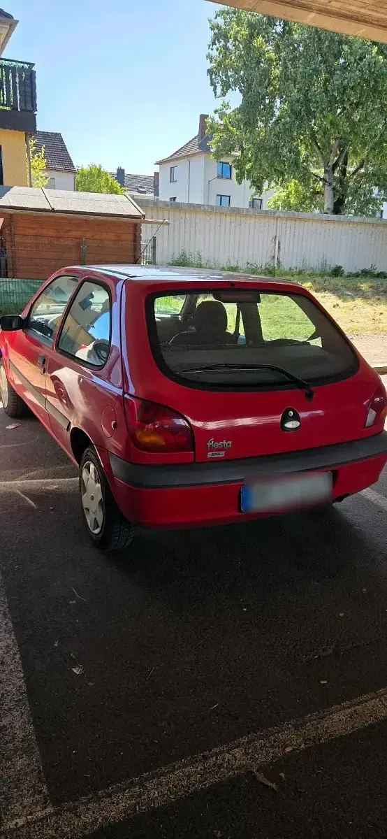Second-hand Ford Fiesta 1999 Roșu Hatchback