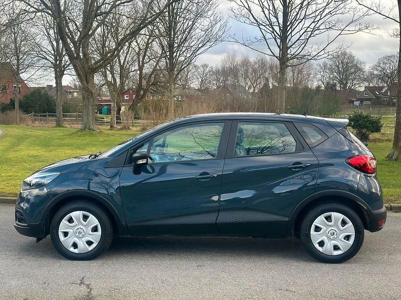 Blau Gebraucht 2015 Renault Captur Expression SUV | 6.950 € (Fairer Preis) - Bild 1/4