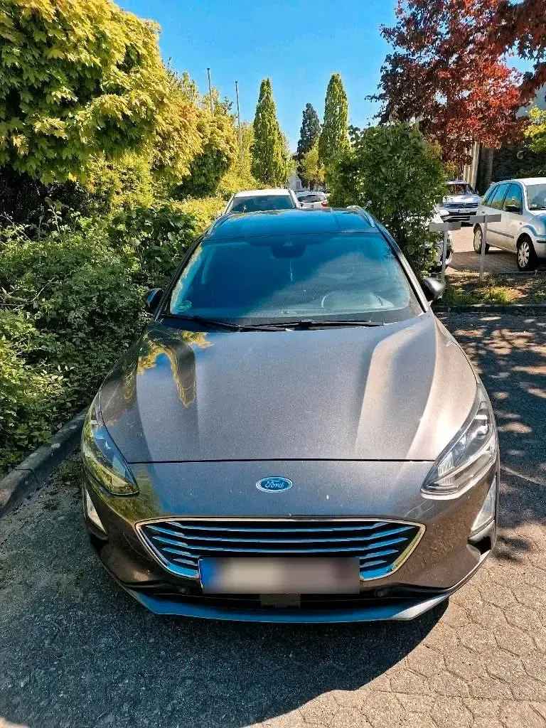 Używany Ford Focus Titanium 150 KM (110 kW) 2019 Szary Kombi