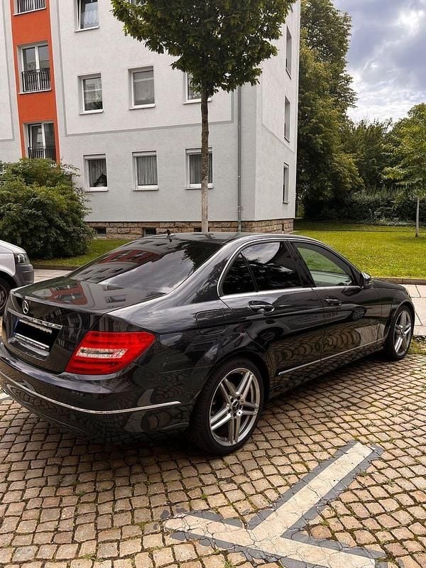 Gebraucht Mercedes C180 Avantgarde 156 PS (114 kW) 2012 Schwarz Limousine