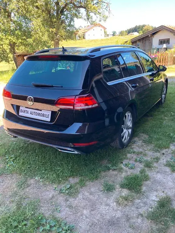 Second-hand VW Golf VII Highline 150 CP (110 kW) 2020 Negru Break