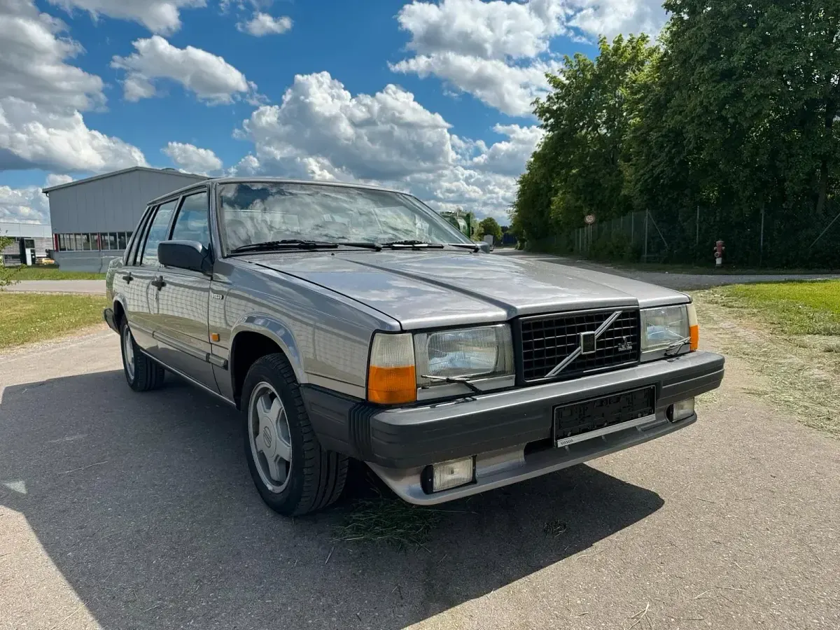 Gebraucht Volvo 740 155 PS (114 kW) 1987 Grau Limousine