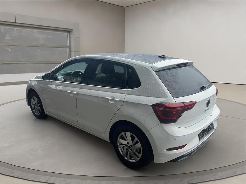 Gebraucht VW Polo Style 116 PS (85 kW) 2024 Pure white / dach schwarz Kleinwagen