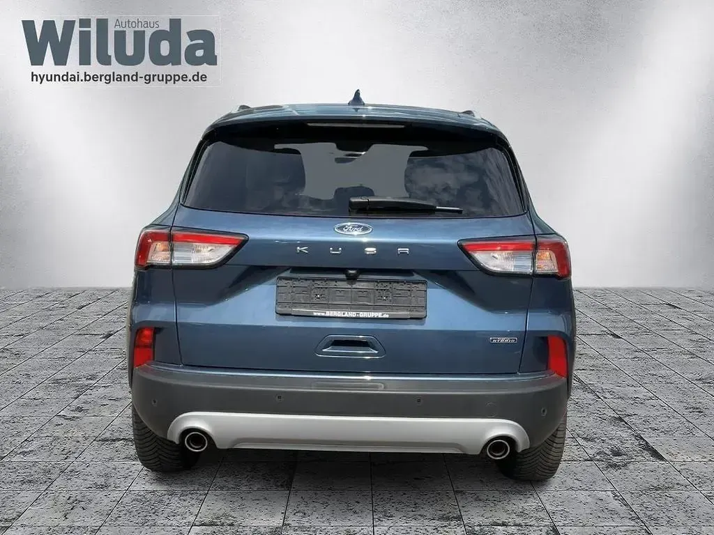 Gebraucht Ford Kuga Titanium 152 PS (111 kW) 2023 Chromablau metallic SUV