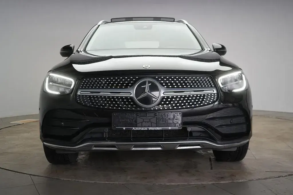 Gebraucht Mercedes GLC300 AMG 245 PS (180 kW) 2021 Schwarz SUV