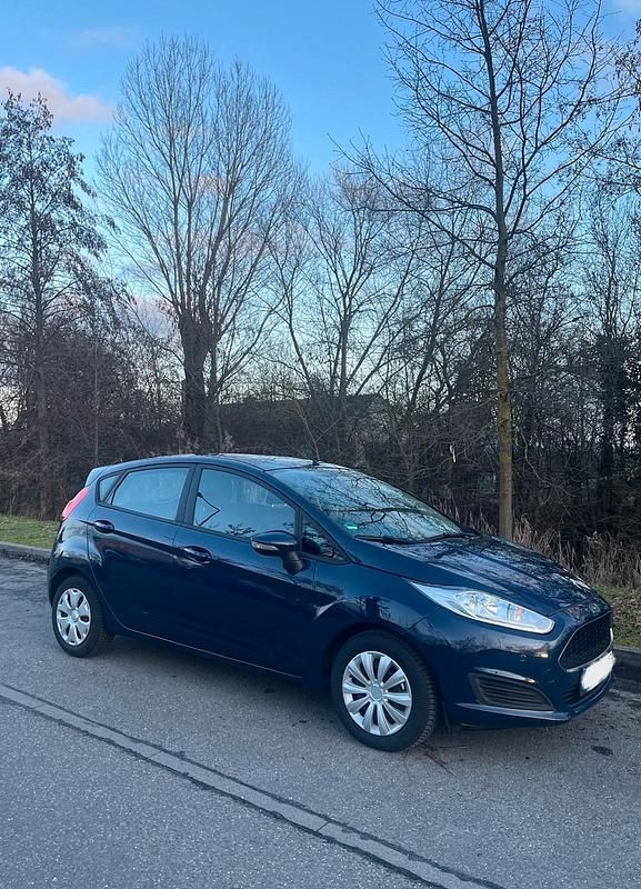 Gebraucht Ford Fiesta 95 PS (69 kW) 2016 Blau Kleinwagen