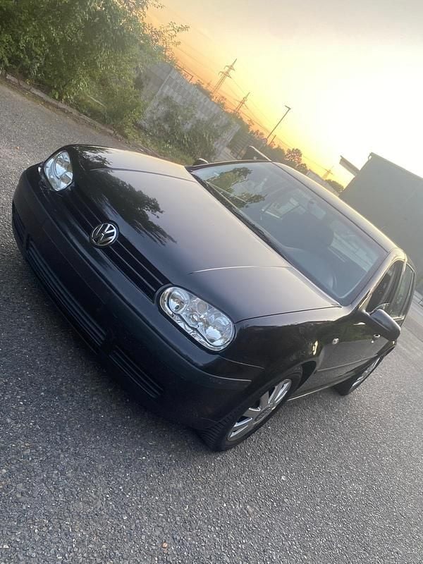 Gebraucht VW Golf IV 2002 Schwarz Kleinwagen