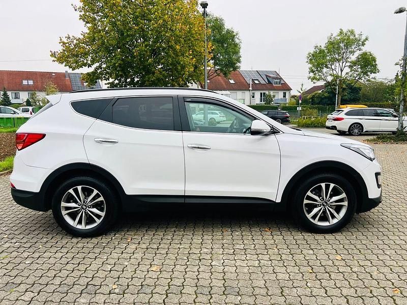 Gebraucht Hyundai Santa Fe Style 197 PS (144 kW) 2015 Weiß SUV