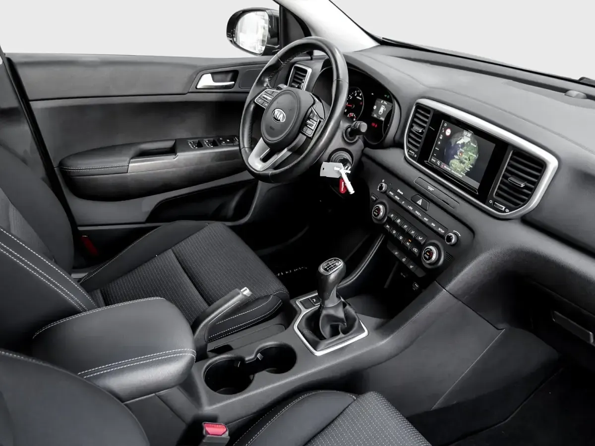 Gebraucht Kia Sportage Vision 136 PS (100 kW) 2019 Schwarz SUV