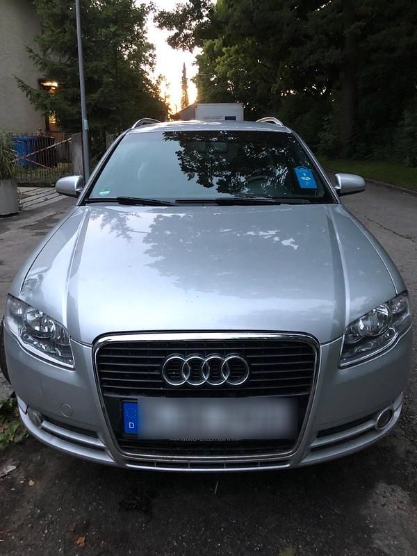 Silber Gebraucht 2006 Audi A4 S-Line Kombi | 1.000 € (Superpreis) - Bild 1/4