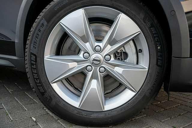 Gebraucht Volvo V60 CC 184 PS (135 kW) 2021 Kombi