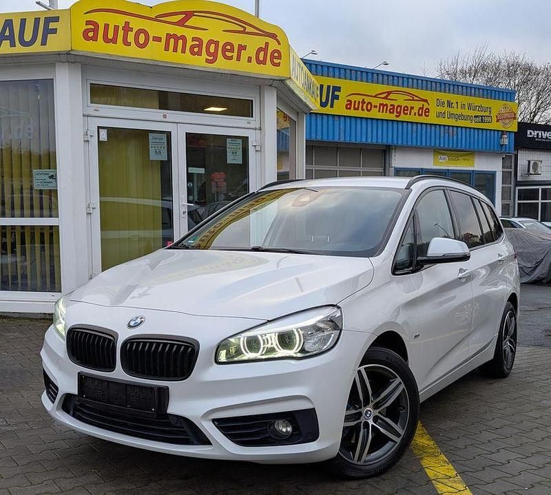 Weiß Gebraucht 2016 BMW 218 Sport Line Van / Kleinbus | 12.850 € (Fairer Preis) - Bild 1/4