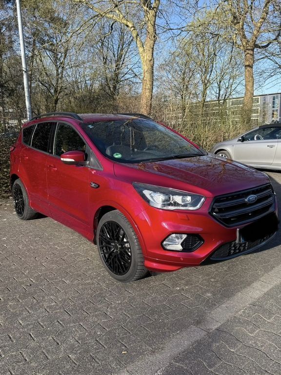 Rot Gebraucht 2019 Ford Kuga ST-Line X SUV | 13.000 € (Superpreis) - Bild 1/4