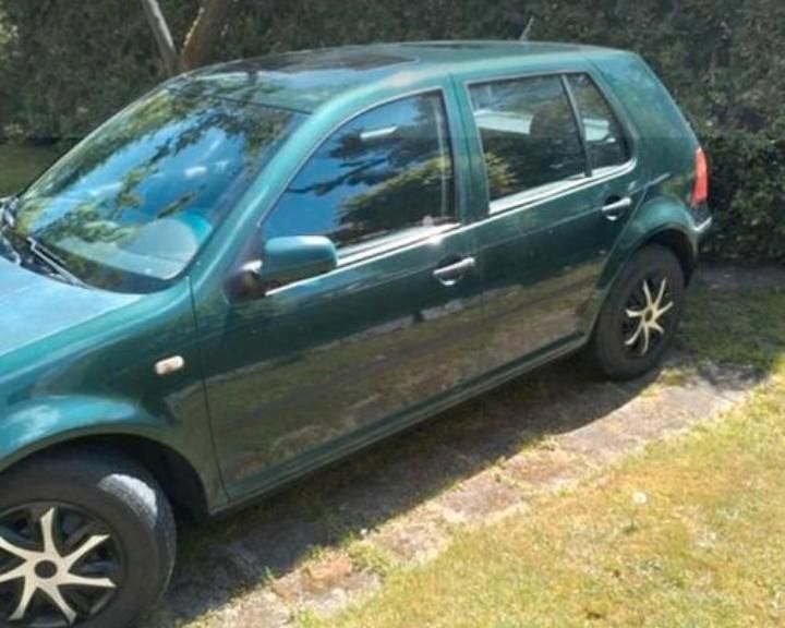 Grün Gebraucht 1998 VW Golf IV Kleinwagen | 600 € (Superpreis) - Bild 1/4