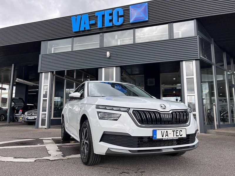 Weiß Gebraucht 2020 Skoda Kamiq Ambiente SUV | 21.990 € (Fairer Preis) - Bild 1/4