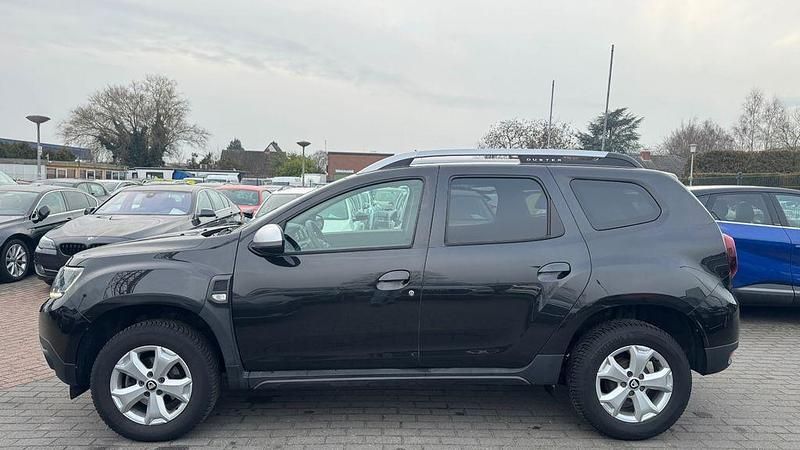 Gebraucht Dacia Duster 131 PS (96 kW) 2022 Schwarz SUV