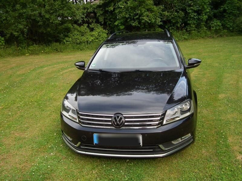 Schwarz Gebraucht 2012 VW Passat Kombi | 7.800 € (Fairer Preis) - Bild 1/4