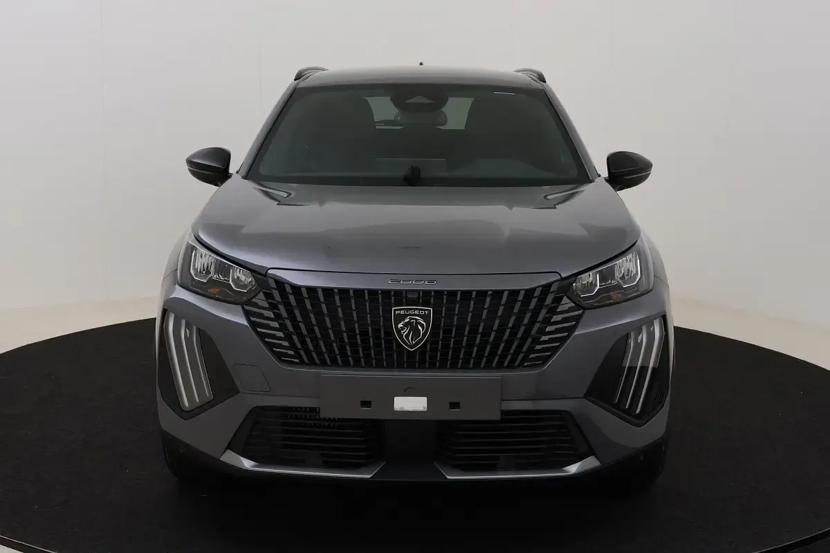Neu Peugeot 2008 Allure 101 PS (74 kW) 2026 Selenium grey SUV