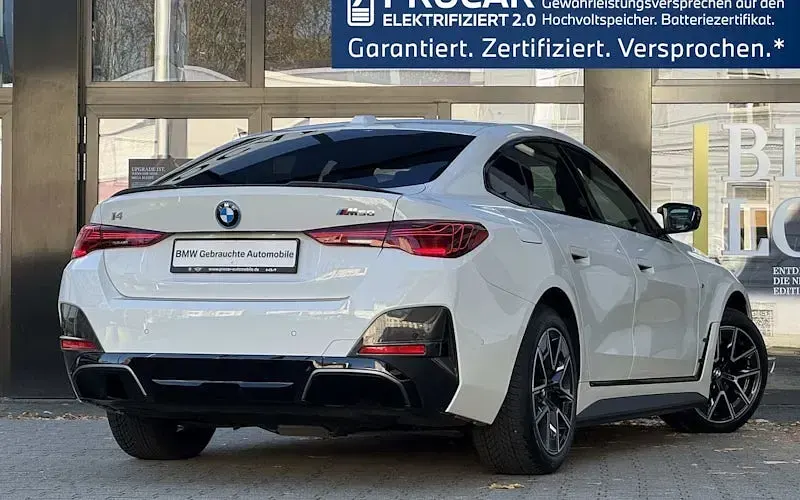Gebraucht BMW i4 M Sport 442 kW (601 PS) 2025 Weiß Limousine