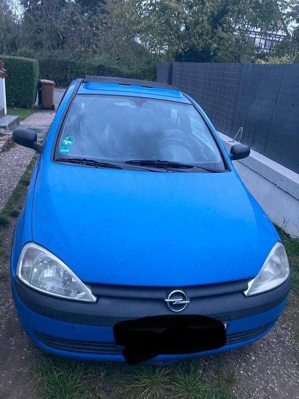 Blau Gebraucht 2001 Opel Corsa Kleinwagen | 650 € (Guter Preis) - Bild 1/3