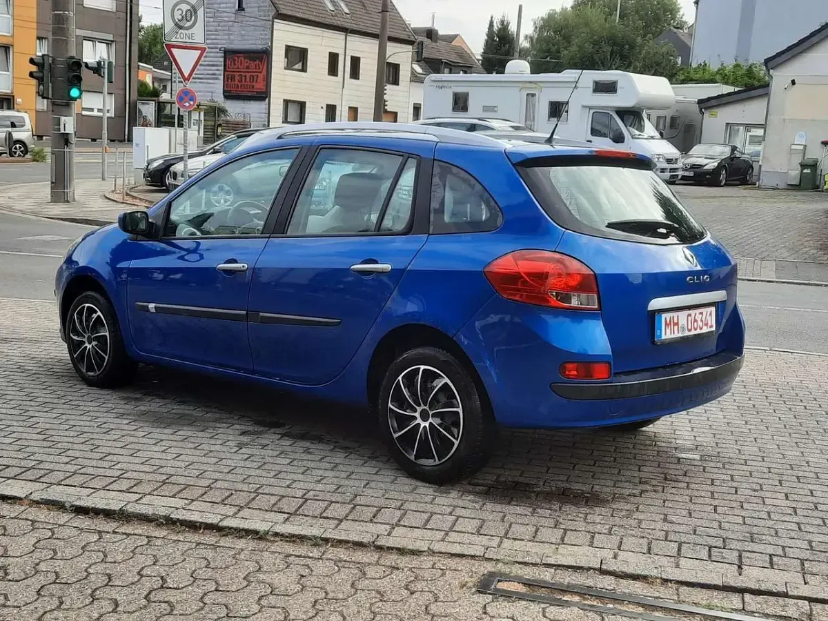 Gebraucht Renault Clio GrandTour 75 PS (55 kW) 2009 Blaumet. Kombi