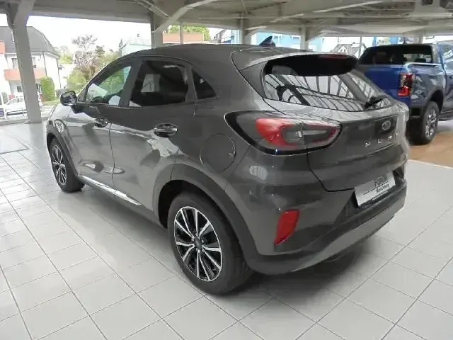 Gebraucht Ford Puma Titanium 125 PS (91 kW) 2021 Grau SUV