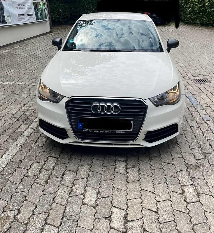 Weiß Gebraucht 2014 Audi A1 Sportback Kleinwagen | 8.000 € (Guter Preis) - Bild 1/4