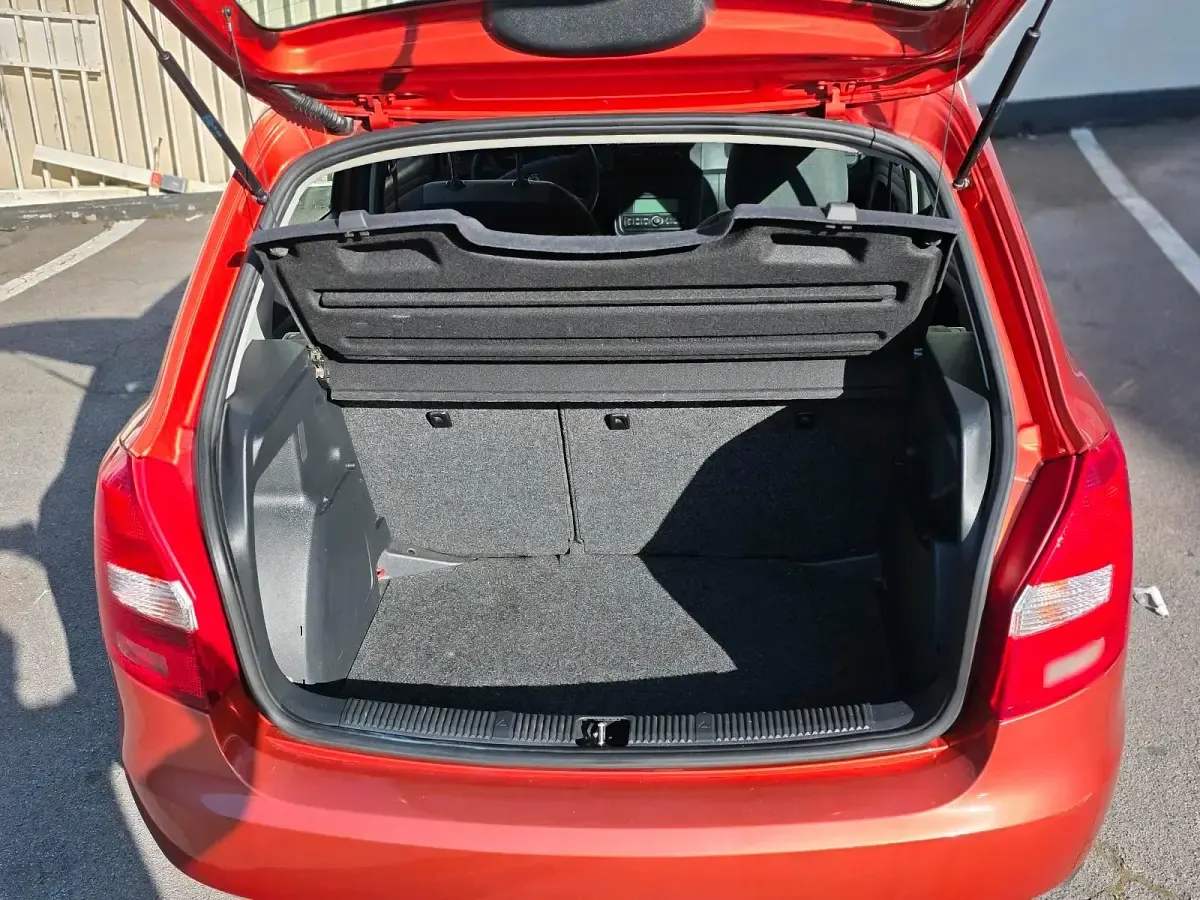 Gebraucht Skoda Fabia 70 PS (51 kW) 2010 Andere farben Kleinwagen