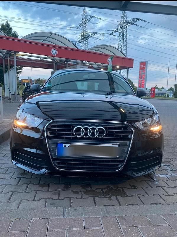 Schwarz Gebraucht 2012 Audi A1 Kleinwagen | 5.999 € (Fairer Preis) - Bild 1/4