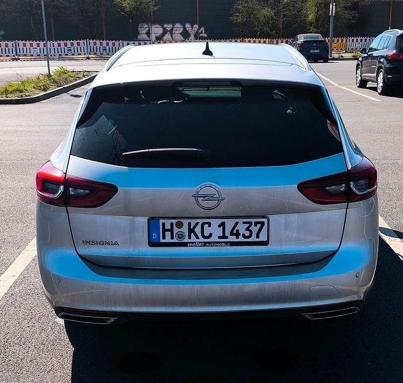 Gebraucht Opel Insignia Business 174 PS (127 kW) 2022 Silber Kombi