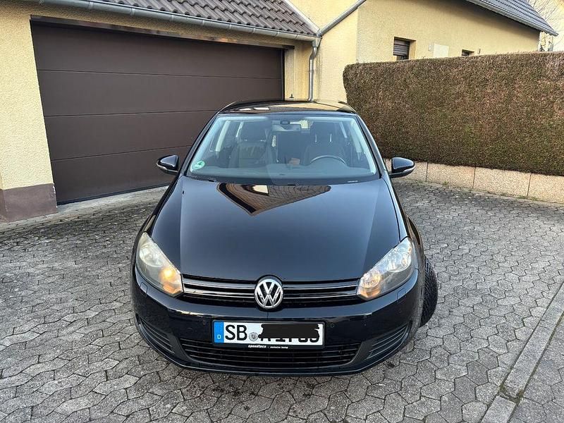 Gebraucht VW Golf VI 122 PS (89 kW) 2011 Schwarz Kleinwagen