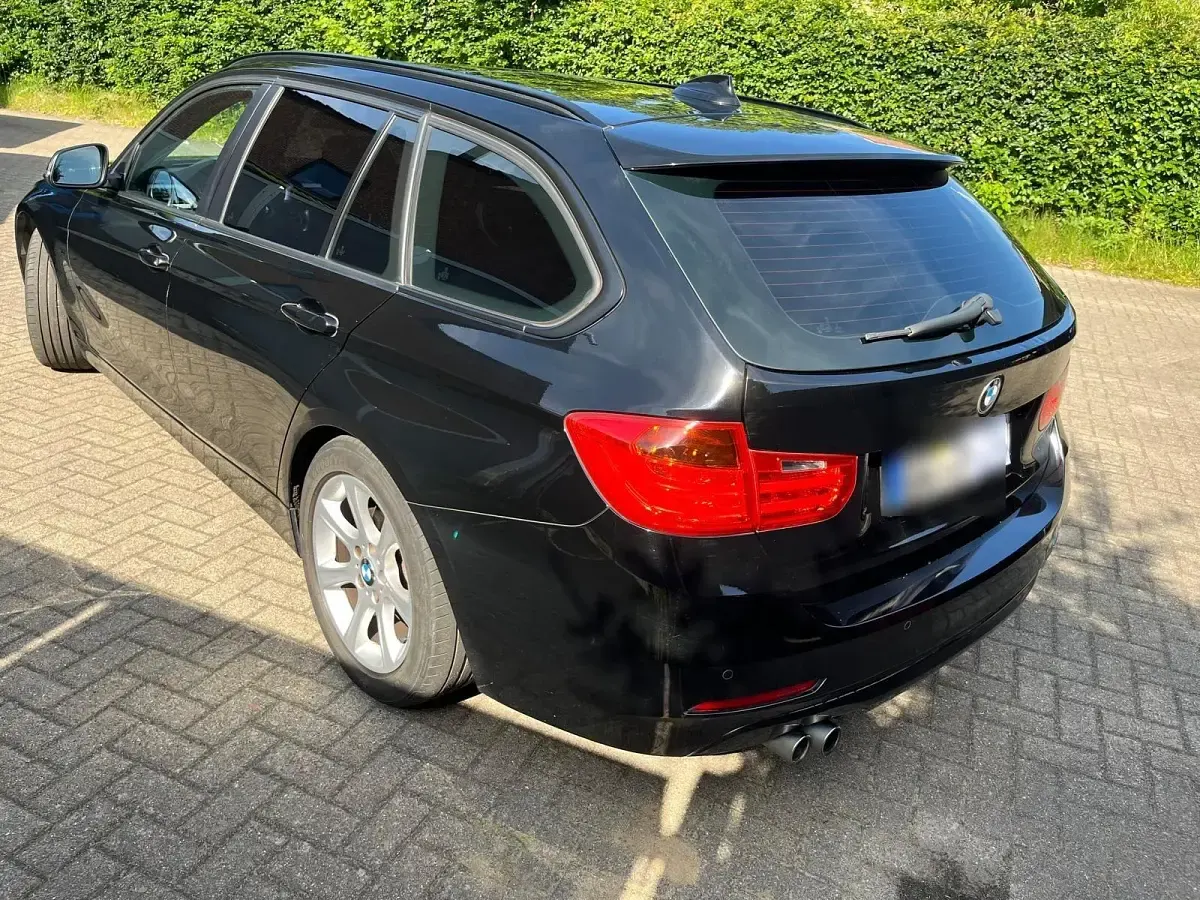 Gebraucht BMW 330 258 PS (189 kW) 2013 Schwarz Kombi