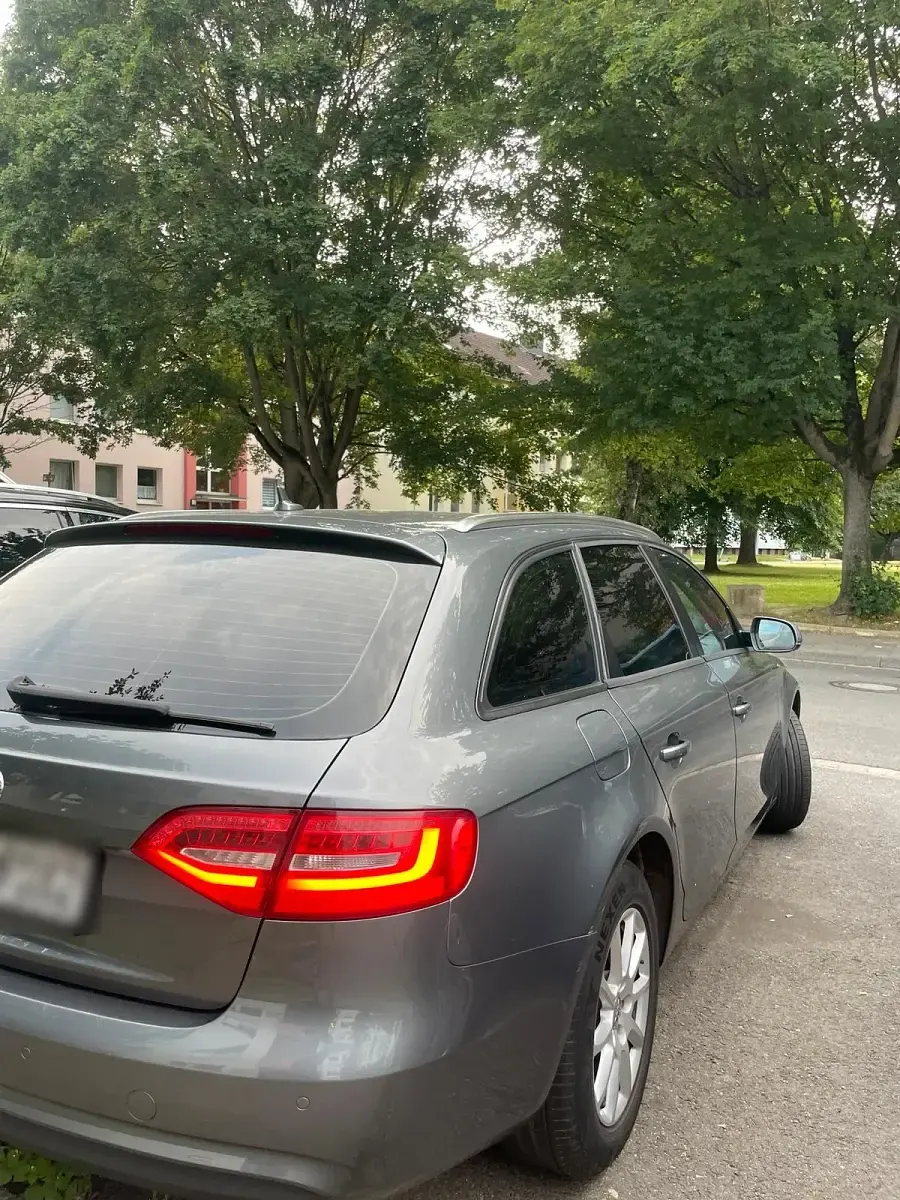 Gebraucht Audi A4 150 PS (110 kW) 2014 Grau Kombi