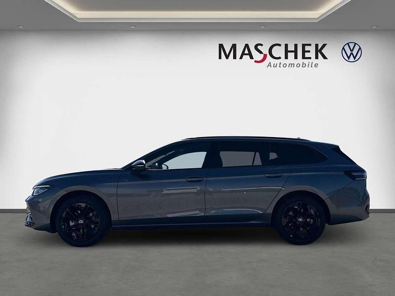 Ny VW Passat R-line 150 HK (110 kW) 2025 Grå Sedan