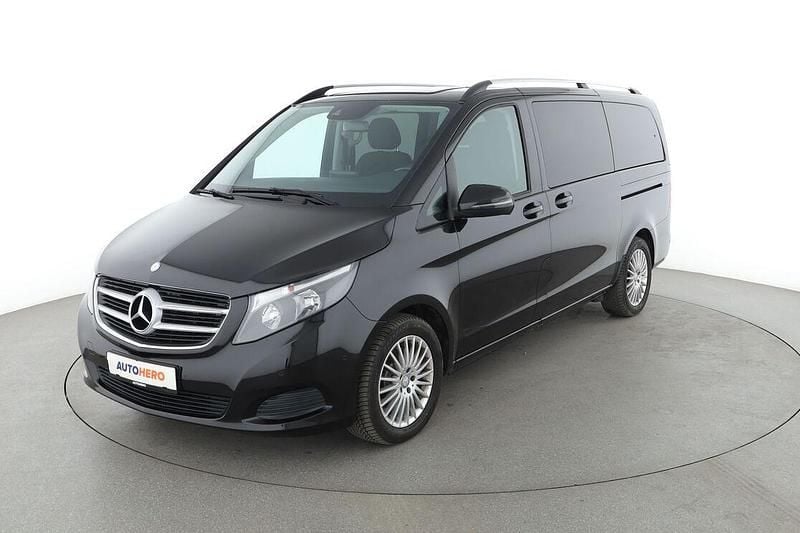 Schwarz Gebraucht 2017 Mercedes V250 Edition Van / Kleinbus | 35.800 € (Guter Preis) - Bild 1/3