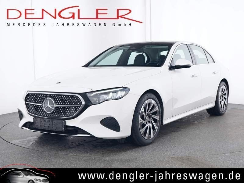 Weiß Gebraucht 2023 Mercedes E200 Avantgarde Limousine | 42.990 € (Fairer Preis) - Bild 1/4