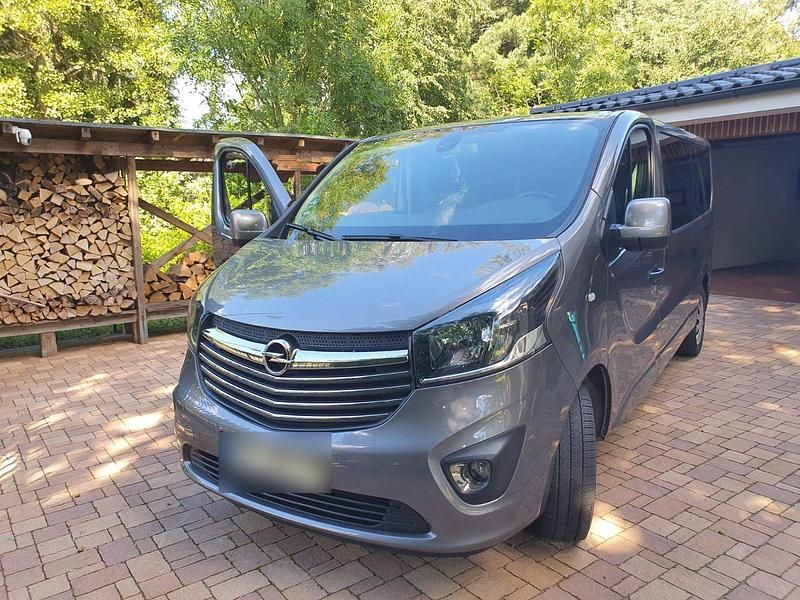 Gebraucht Opel Vivaro 120 PS (88 kW) 2017 Grau Van / Kleinbus
