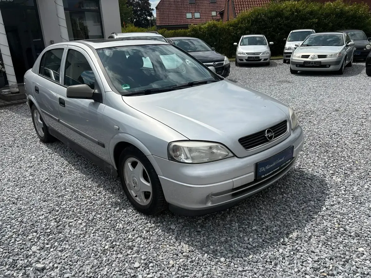 Gebraucht Opel Astra 135 PS (99 kW) 1998 Silber Limousine