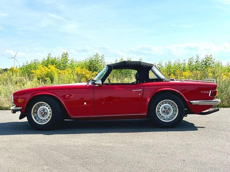Gebraucht Triumph TR6 95 PS (69 kW) 1976 Rot Cabrio