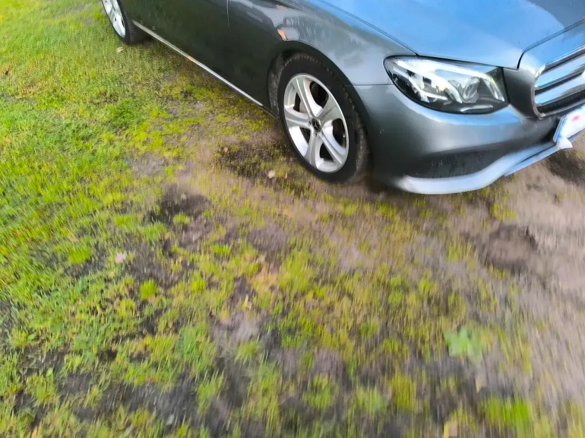 Gebraucht Mercedes E350 258 PS (189 kW) 2018 Grau Kombi