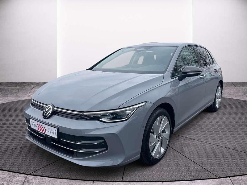 Neu VW Golf VIII Life 150 PS (110 kW) 2026 Mondsteingrau Limousine