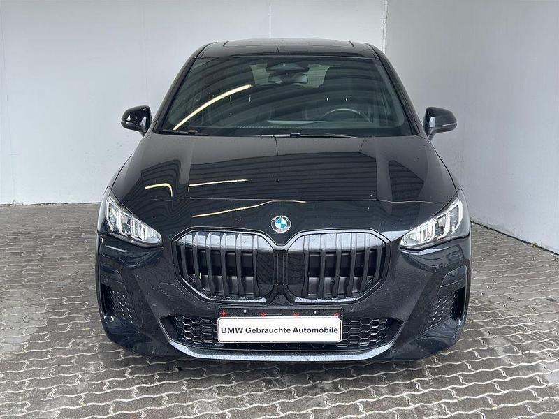 Schwarz Gebraucht 2025 BMW 218 Active Tourer M Sport Van / Kleinbus | 32.949 € (Guter Preis) - Bild 1/4