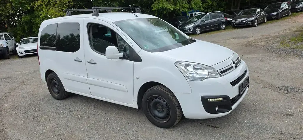 Gebraucht Citroën Berlingo SELECTION 110 PS (80 kW) 2018 Weiß Van / Kleinbus