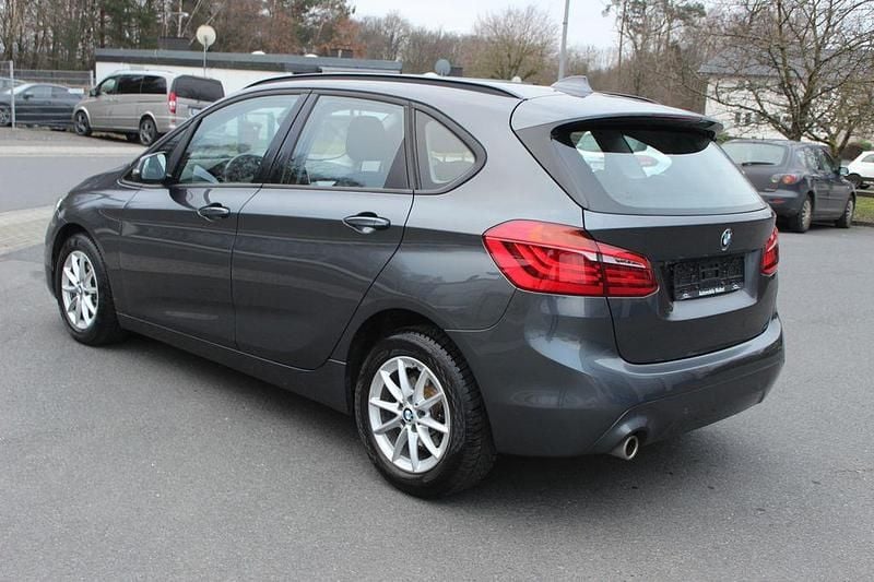 Gebraucht BMW 218 Active Tourer 140 PS (102 kW) 2020 Grau Van / Kleinbus