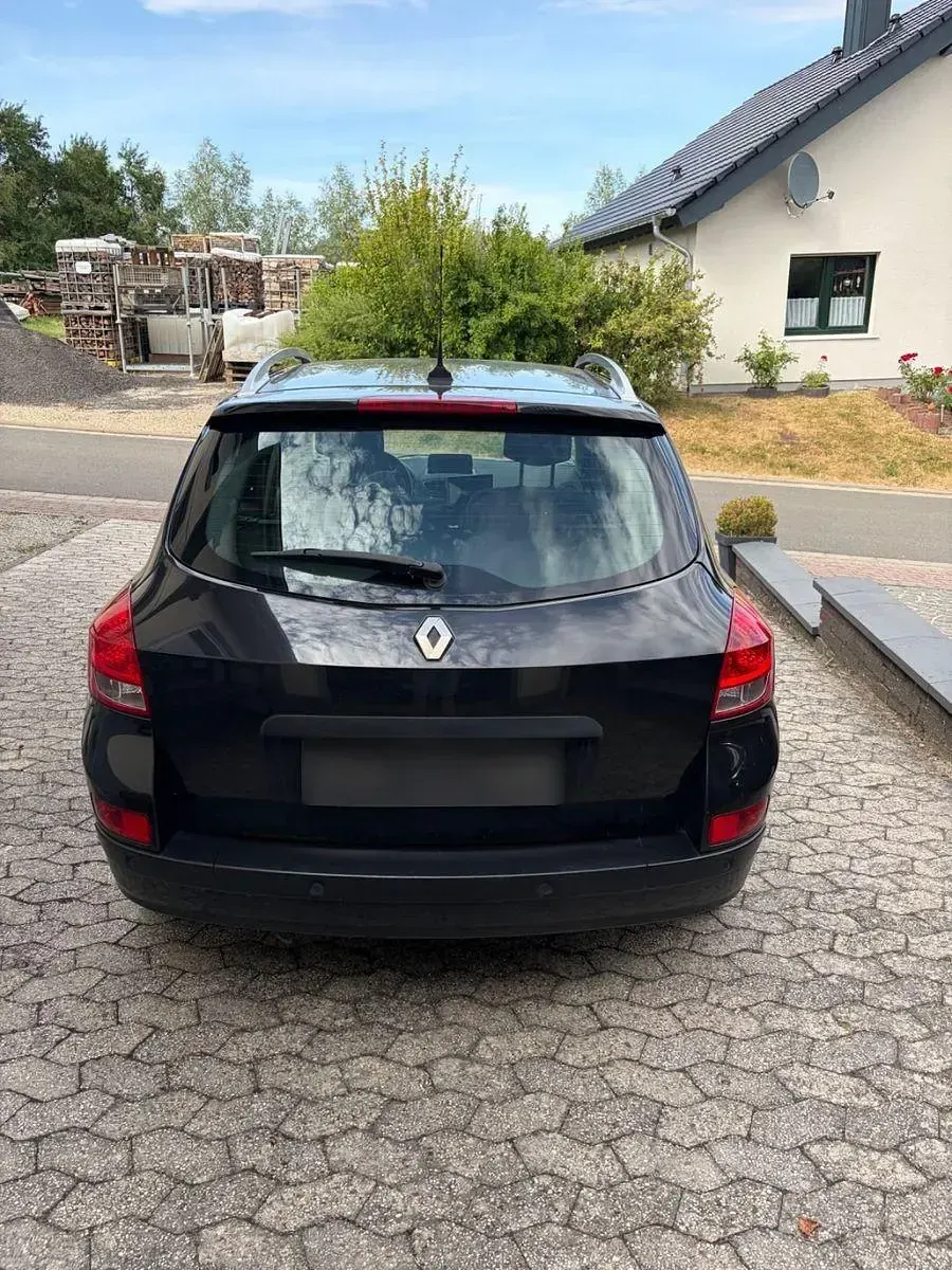 Gebraucht Renault Clio GrandTour Dynamique 101 PS (74 kW) 2009 Schwarz Kombi