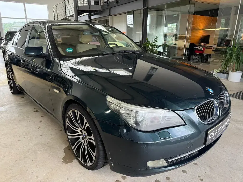 Gebraucht BMW 525 197 PS (144 kW) 2007 Grün Limousine